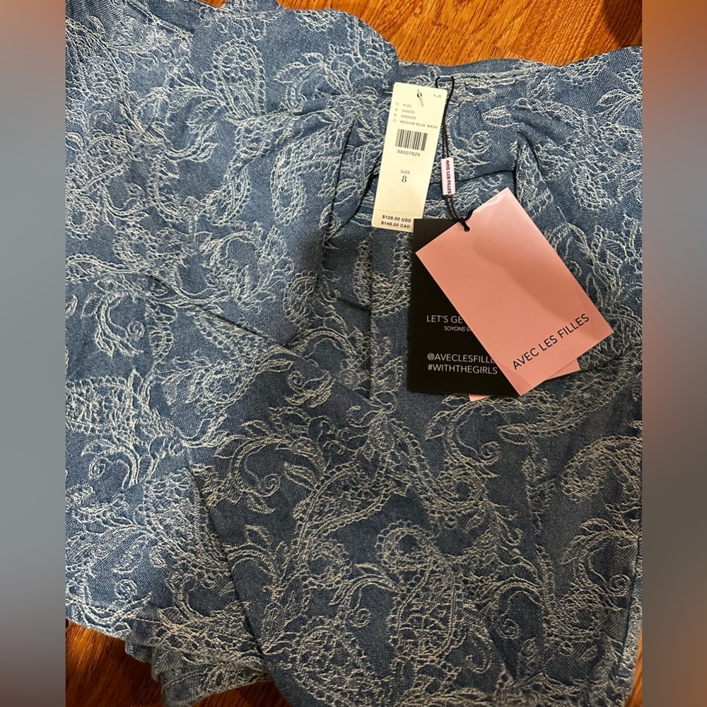 Avec Les Filles Oversized Bow Jacquard Denim Skort. Worn once like new - Picture 4 of 4